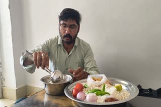 सर्राफा व्यापारियों का प्रतीकात्मक विरोध