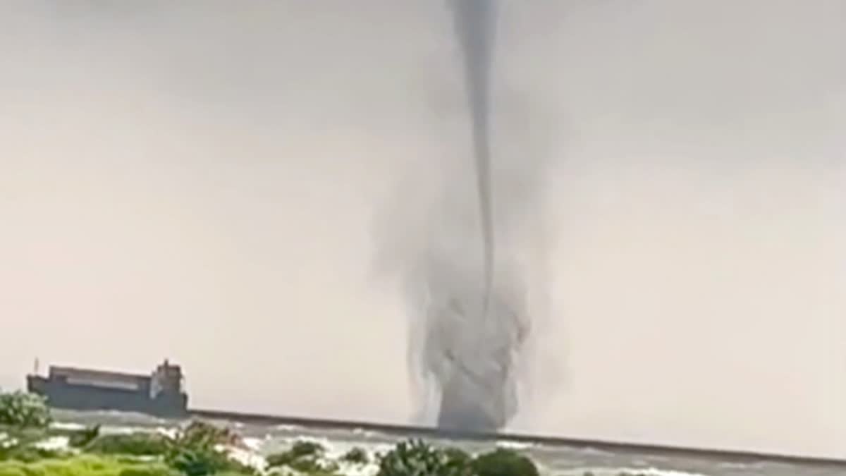 twin-tornado-hits-hooghly-river-causes-rare-natural-phenomenon-leading-to-panic
