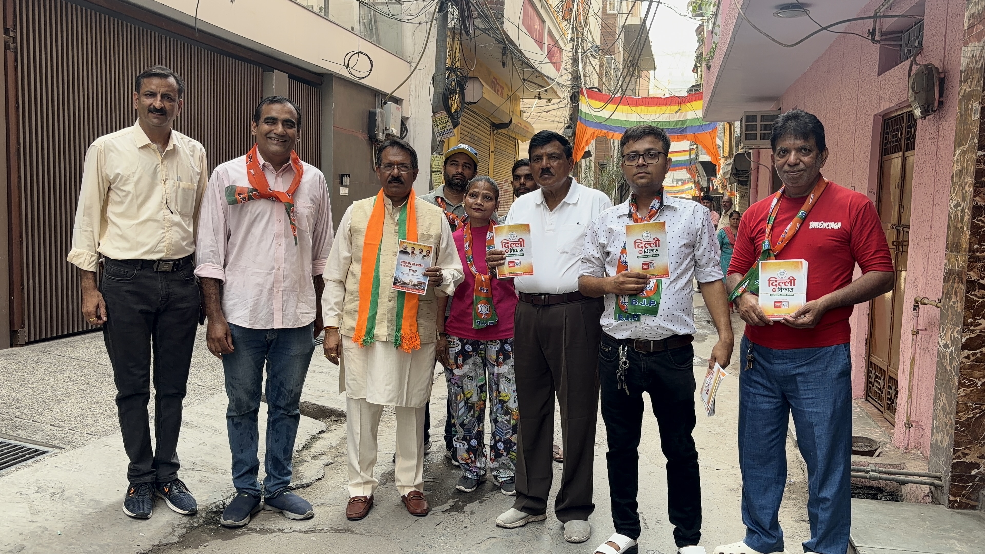 दिल्ली बीजेपी का 256 मंडलों में जनसंपर्क अभियान शुरू, 18 से 20 जून तक घर-घर  पहुंचेगे सांसद-विधायक