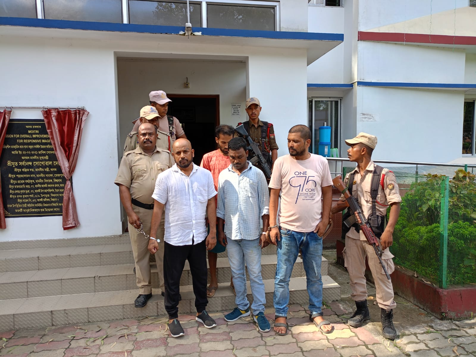 Arunachali liquor seized in Biswanath