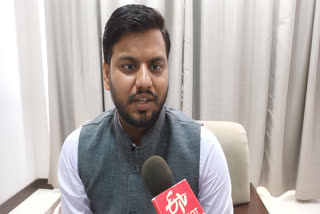 निर्भय प्रताप सिंह, इस्तीफा देने वाले अंचलाधिकारी