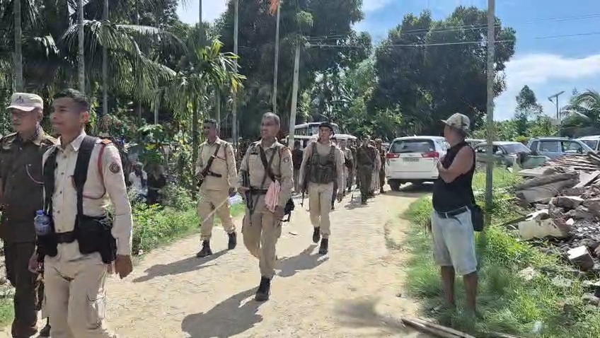 Naga women stop eviction drive