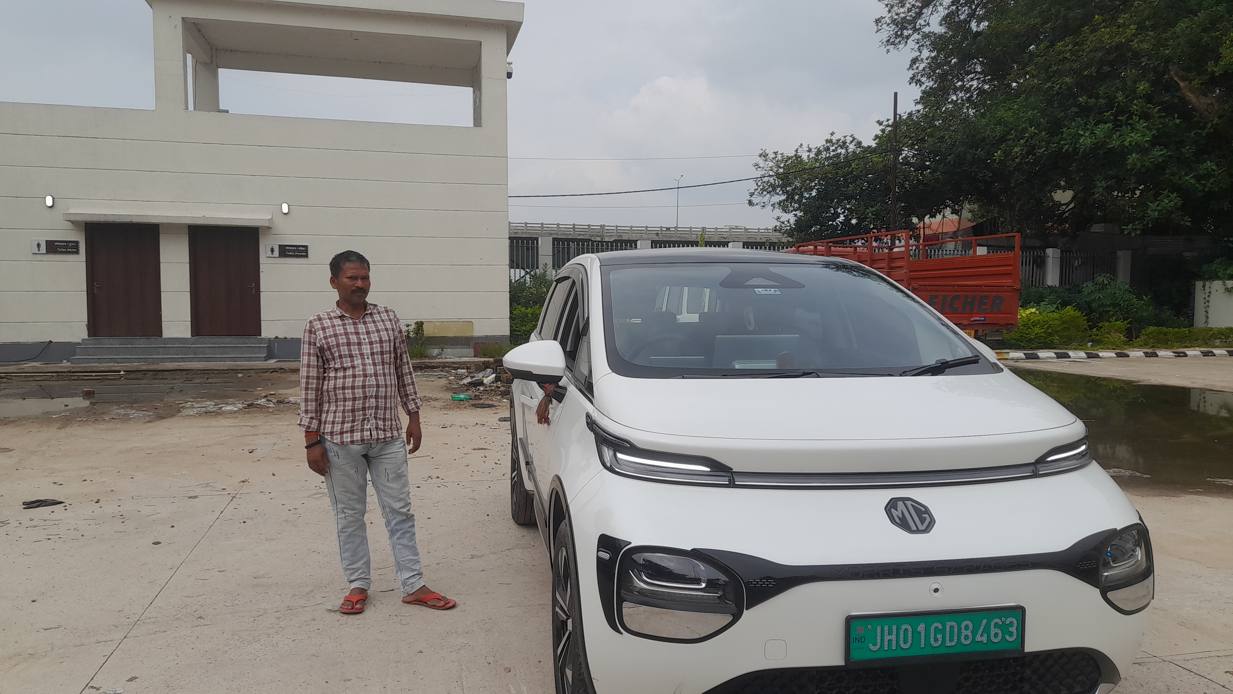 कार चार्जिंग पॉइट