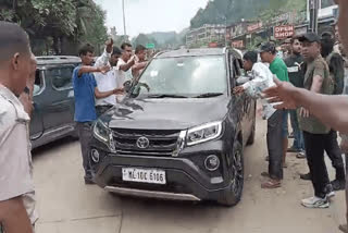 Assam Taxi Operators Block Meghalaya Registered Vehicles At Jorabat Assam-based tourist taxi operators stopped Meghalaya registered vehicles at Jorabat, protesting continued entry restrictions imposed on their vehicles by a Meghalaya-based taxi association