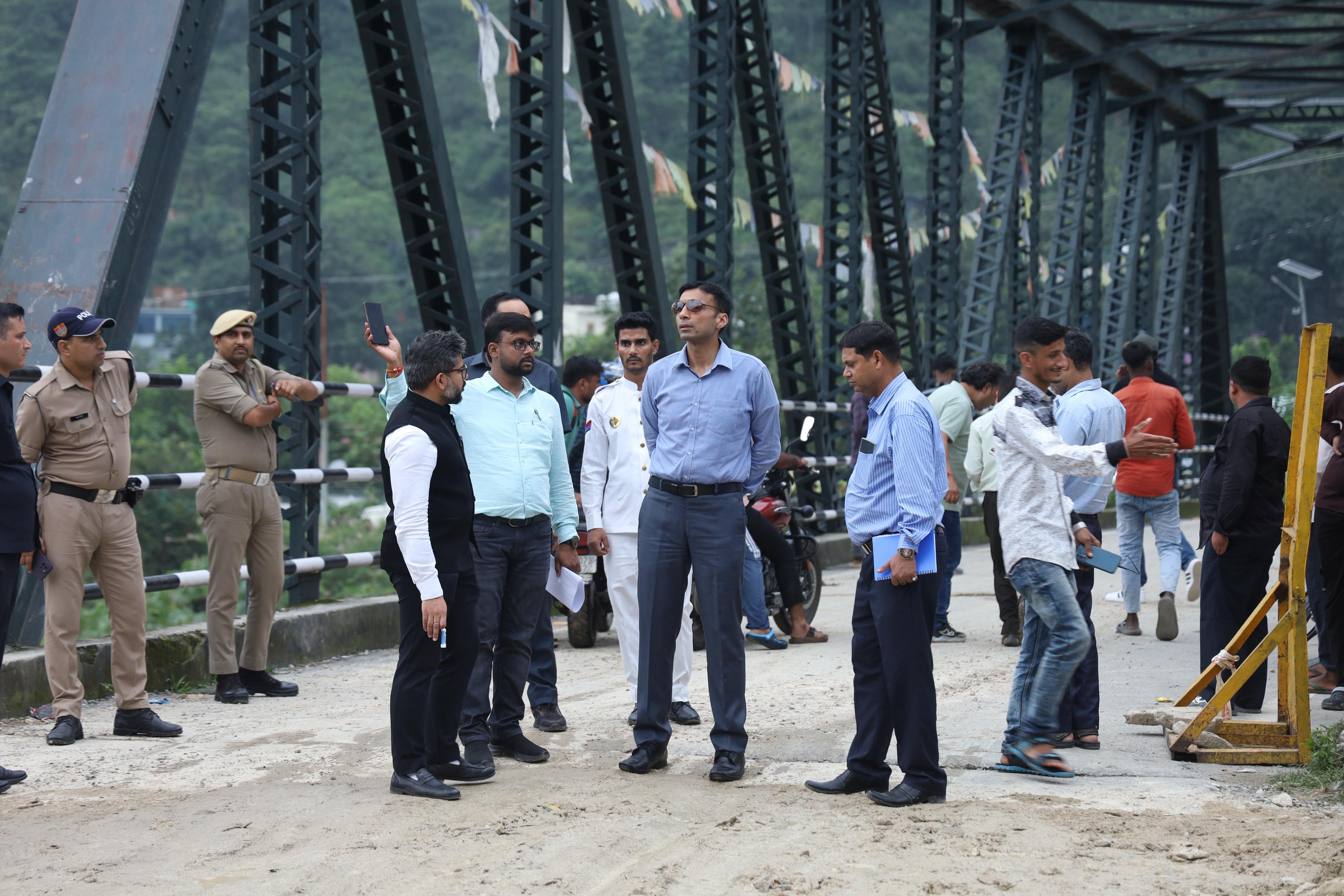 Dehradun Mussoorie Road