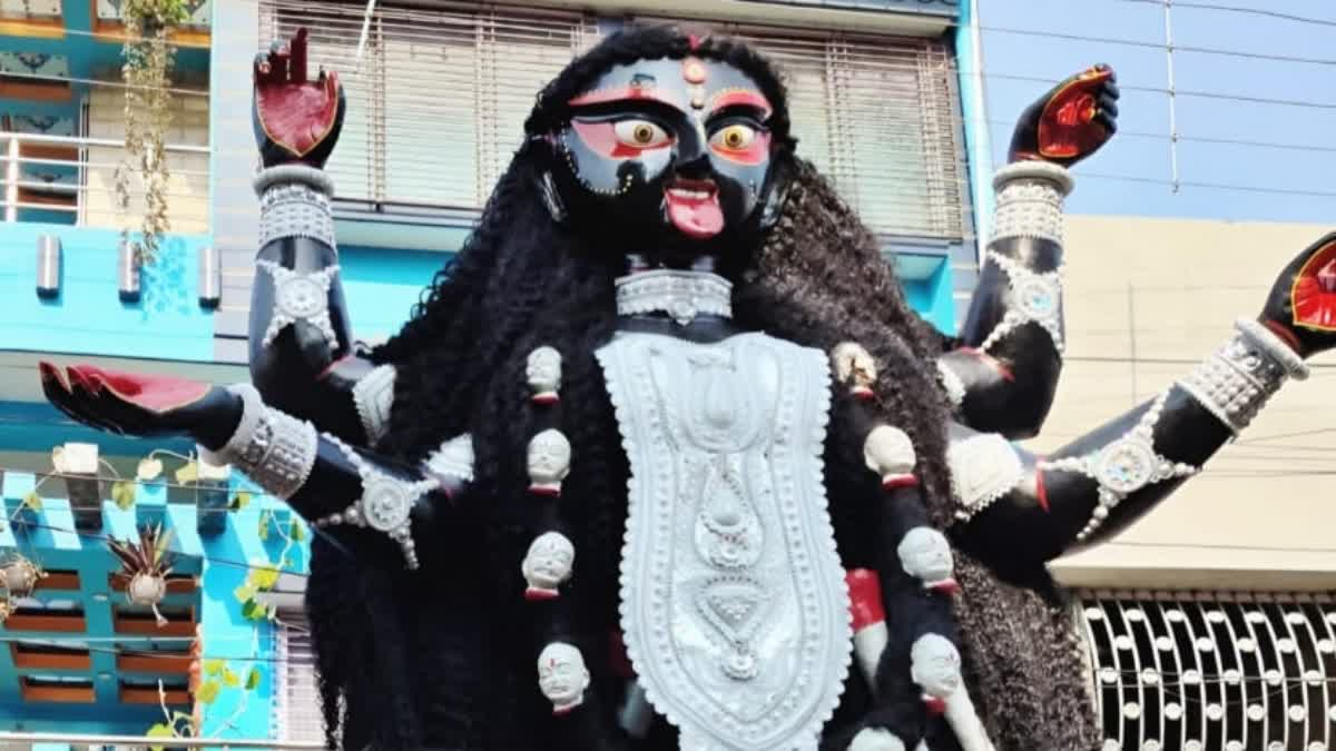 Naihati's Boro Maa Kali