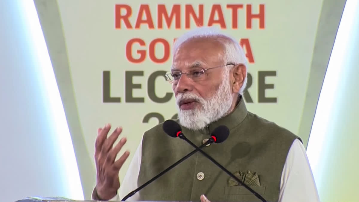 ‘இடமோ; வலமோ... வளர்ச்சி தான் உங்களை காப்பாற்றும்’ - ஆளும் மாநில கட்சிகளுக்கு பிரதமர் அறிவுரை!