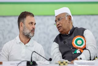 રાહુલ ગાંધી અને મલ્લિકાર્જુન ખડગે