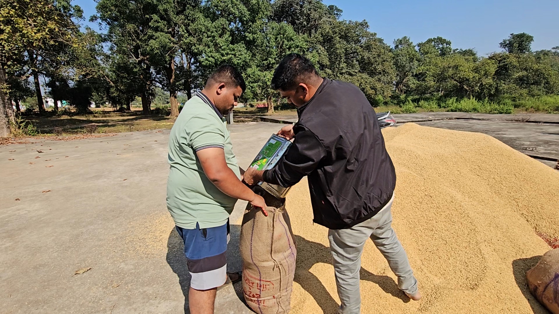 Chaos in paddy procurement centers