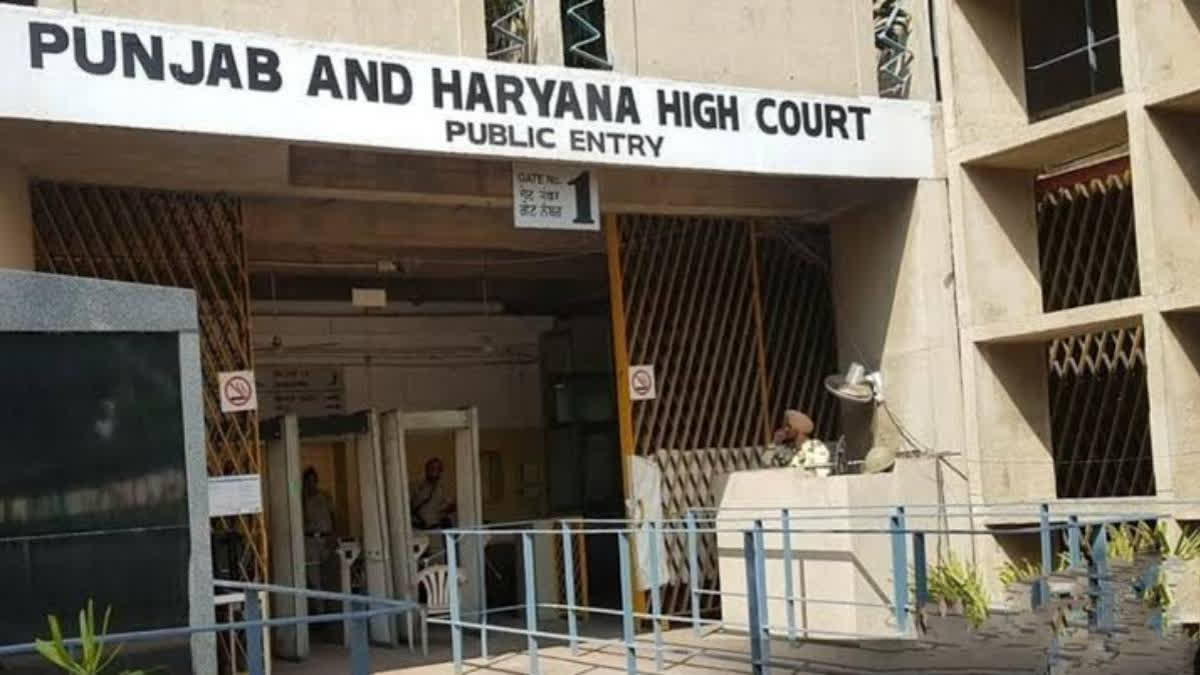 Yet Another Grey Divorce: Couple End Marriage After 43 Years, Husband Sells Land To Pay Wife Rs 3.7 Crore Alimony A Karnal couple divorced after 43 years, with the husband paying Rs 3.7 crore alimony by selling land and crops.