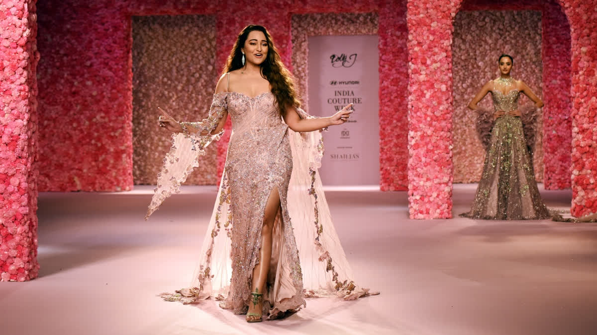 Wedding Outfit Ideas For Brides And Bridesmaids With The Colour Of The Year, Mocha Mousse Sonakshi Sinha