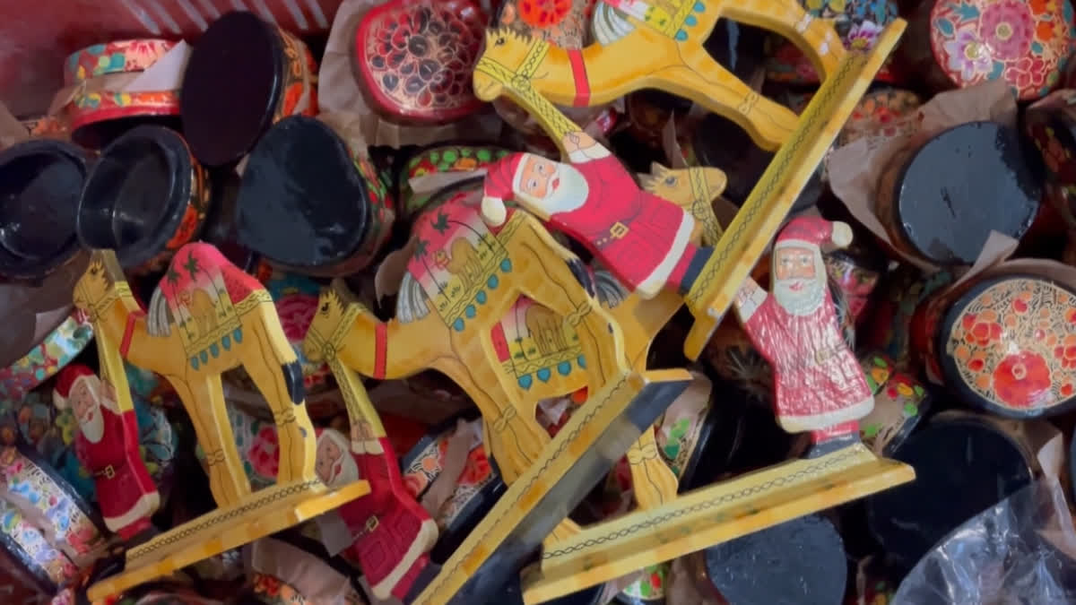 Kashmir Papier Mache Artisans Make Unique Christmas Decorations For The World, Fear Global Wars May Cut Demand Kashmiri Artisans Struggle As Global Crisis Hits Demand For Papier-Mache Christmas Decorations