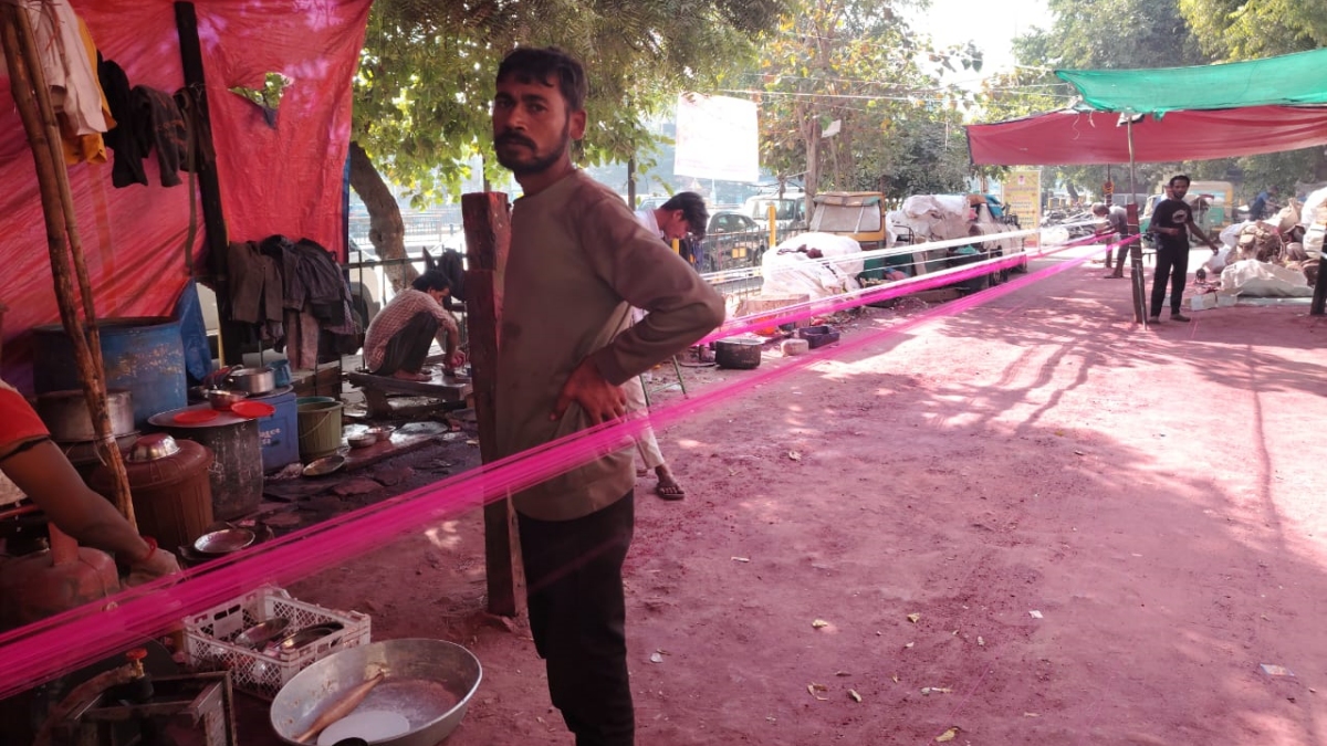 ઉત્તરાયણ માટે દોરી રંગવાનું કામ