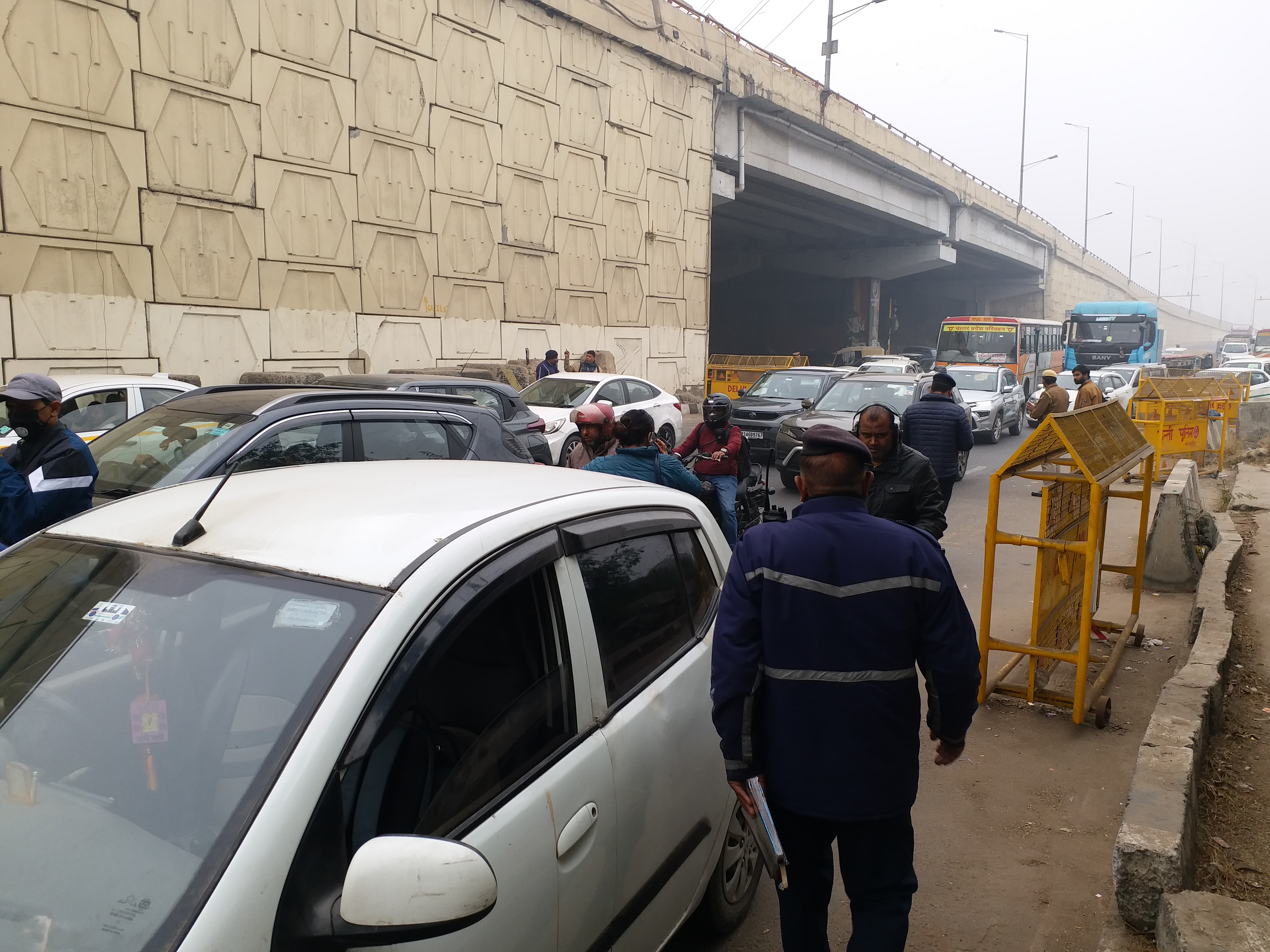 BS-4 वाली सिर्फ पेट्रोल और CNG गाड़ियों को ही मिलेगी एंट्री