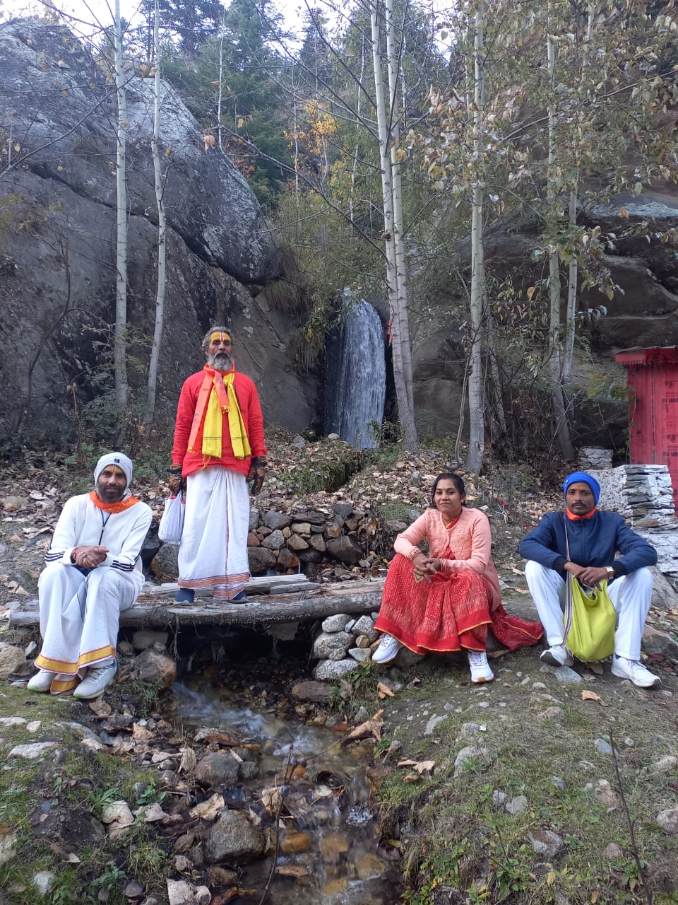 Environmentalist Couple And Two Companions Undertake 3300 Km Foot March To Spread Message Of Water Conservation