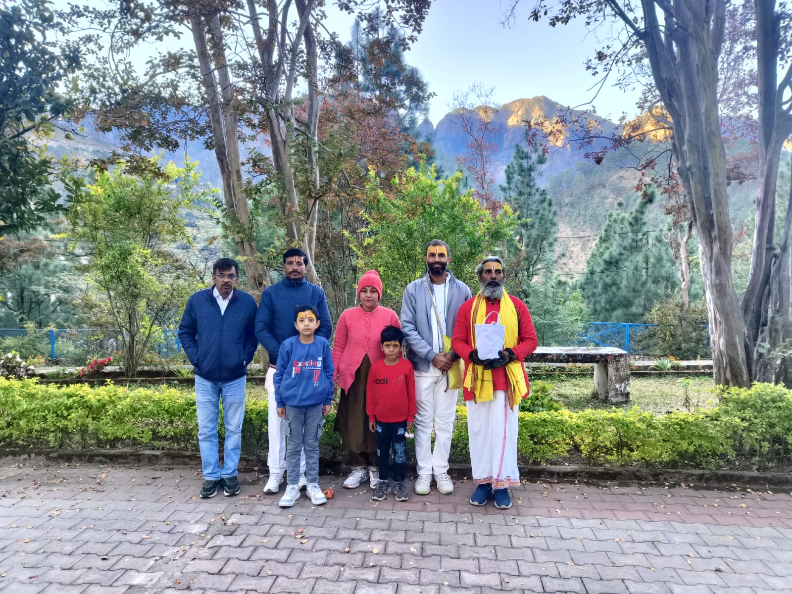 Environmentalist Couple And Two Companions Undertake 3300 Km Foot March To Spread Message Of Water Conservation