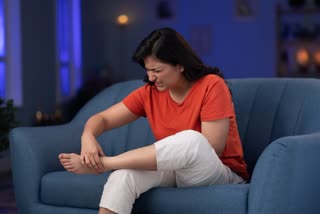 Do you also experience cramps and tingling in your hands and feet when you wake up in the morning? Find out the reason behind it.