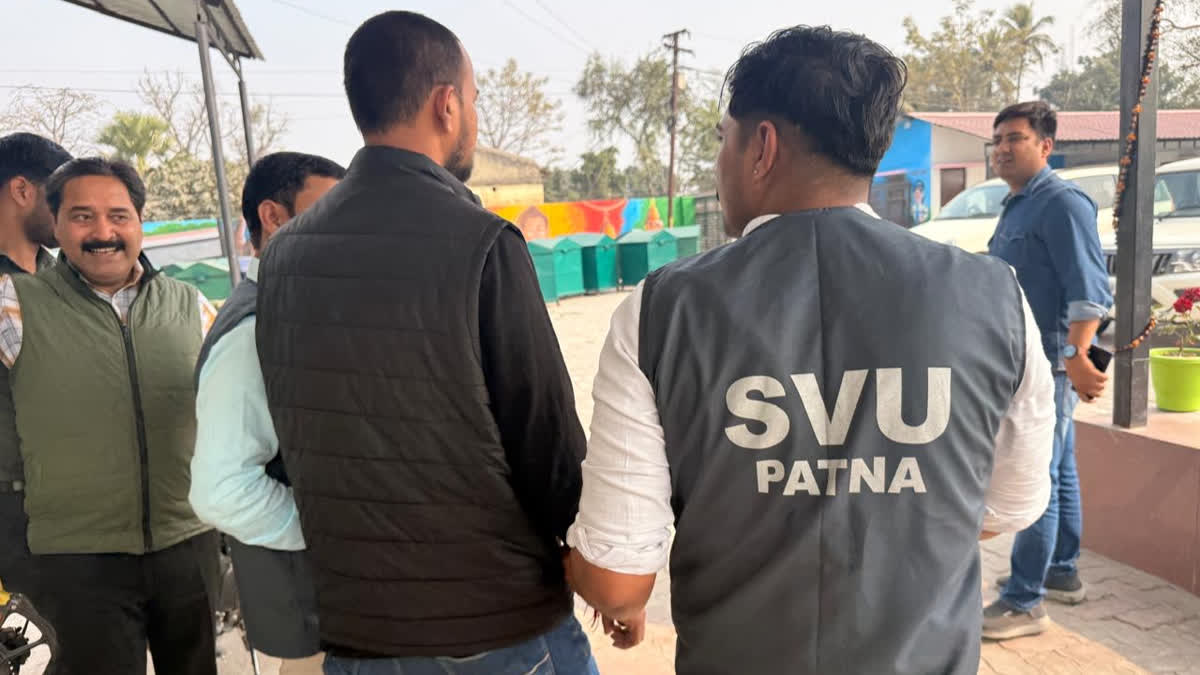 ये लीजिए.. बिहार में एक और जूनियर इंजीनियर घूस लेते रंगेहाथ गिरफ्तार vigilance raid in muzaffarpur