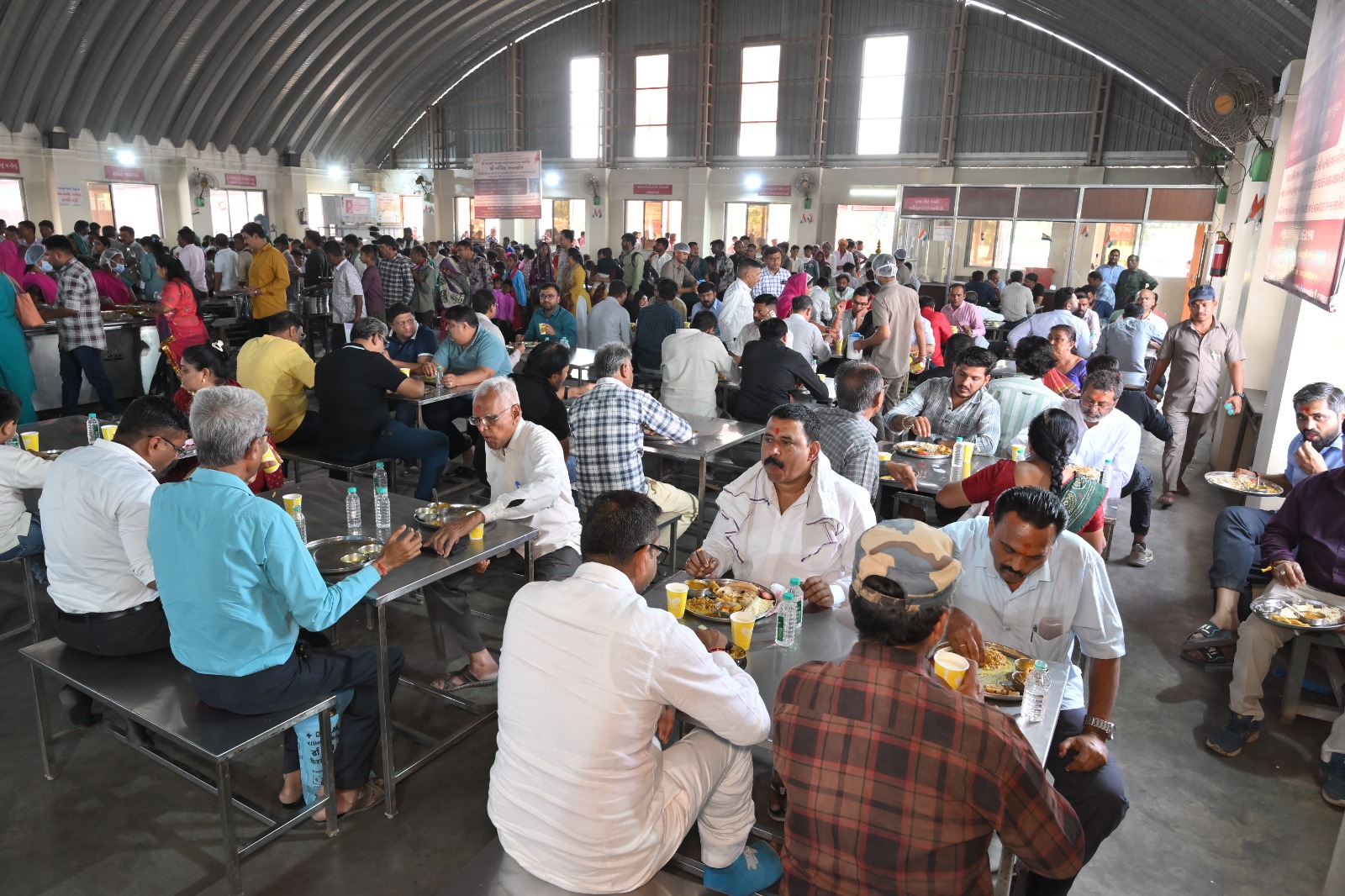રોજ હજારો શ્રદ્ધાળુઓ લે છે પ્રસાદ