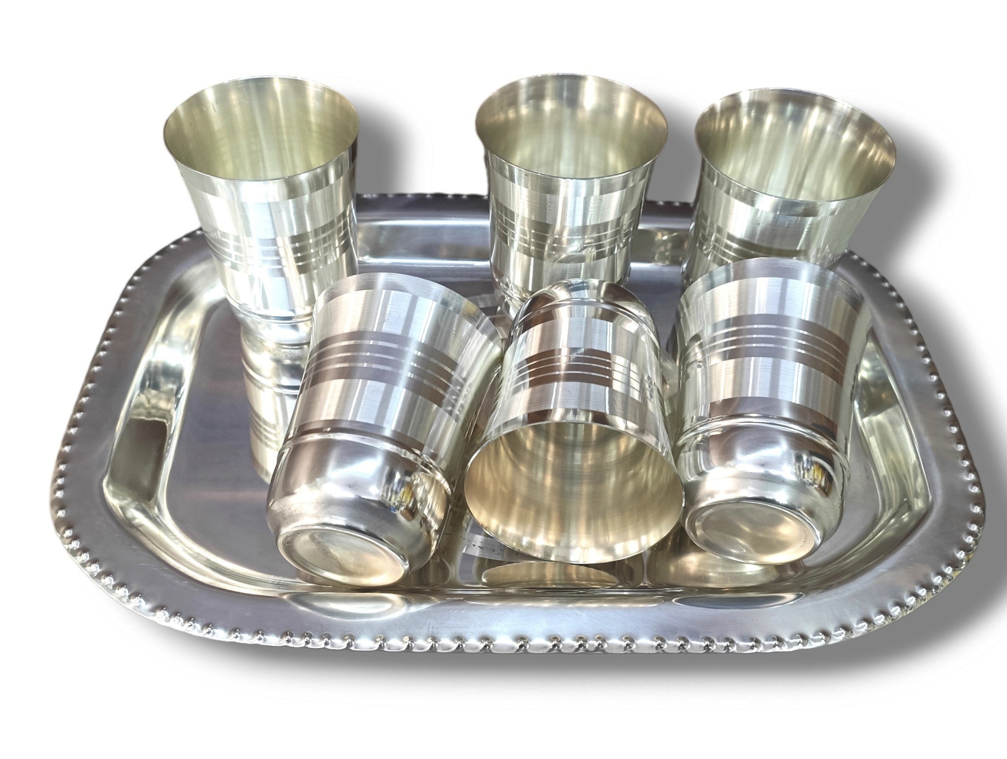 Nashik's silver is famous worldwide for its purity, with a turnover of five hundred crores every year