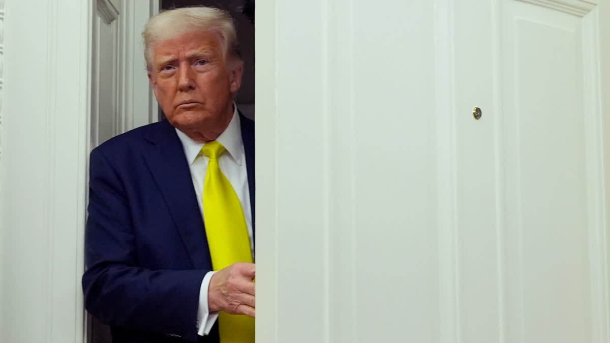 Trump Says Ukraine-Russia Talks 'Coming To Head' And 'No One Is Playing' Him In Push To End War President Donald Trump arrives at a swearing in ceremony for Dr. Mehmet Oz to be Administrator of the Centers for Medicare and Medicaid Services, in the Oval Office of the White House, Friday, April 18, 2025, in Washington.