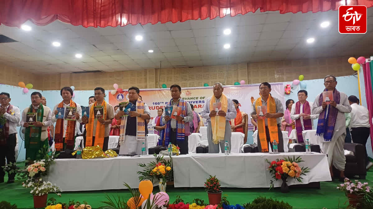 Gurudev Kalicharan Brahma Award conferred on Achyuta Samanta