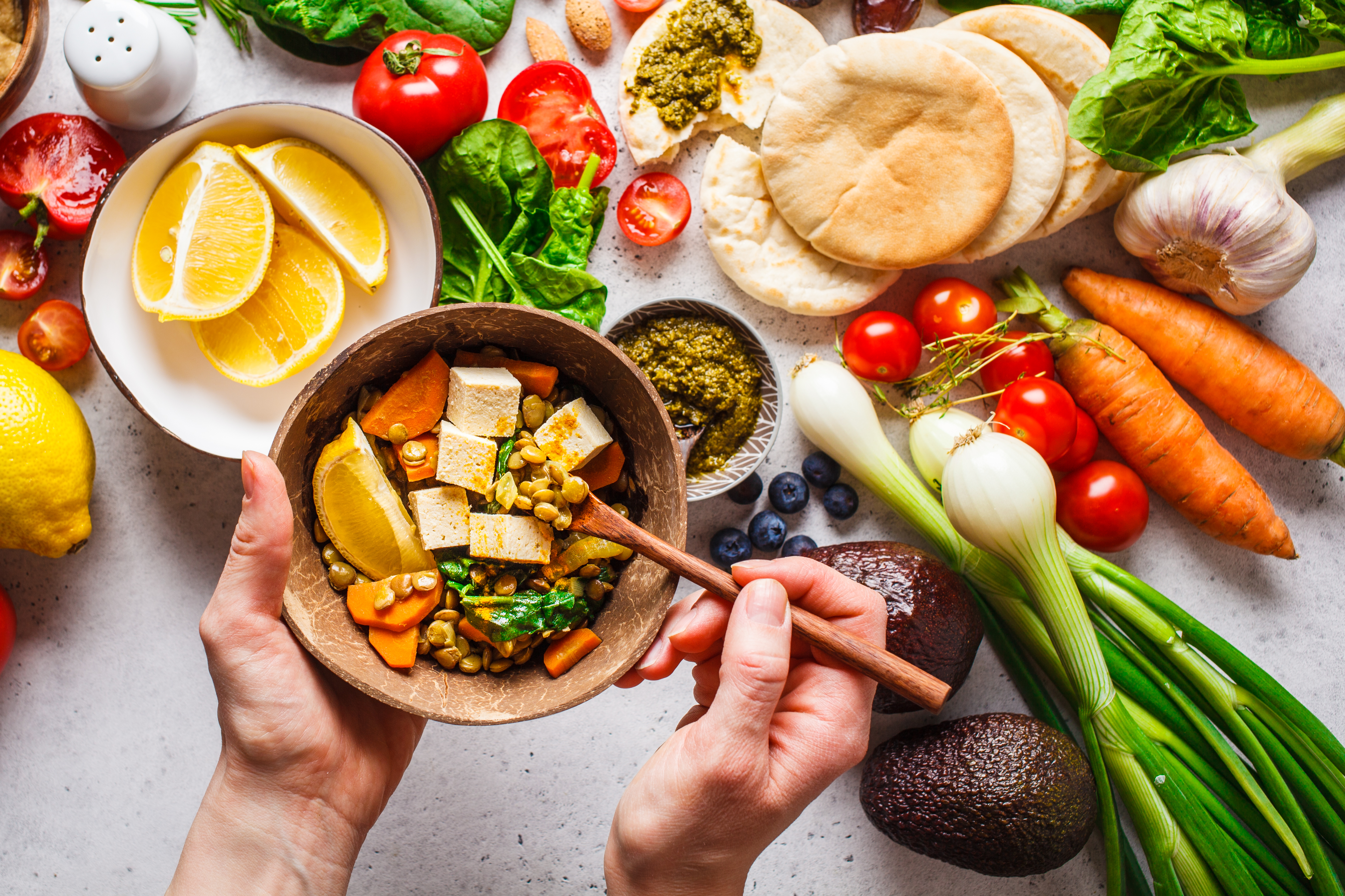 A balanced diet rich in leafy greens, beetroot, garlic, turmeric, berries, and whole grains promotes liver health (Representational Image)