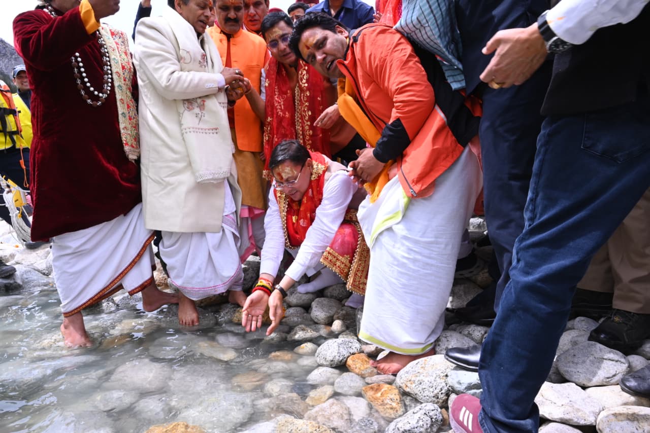 GATES OF GANGOTRI DHAM HAVE OPENED