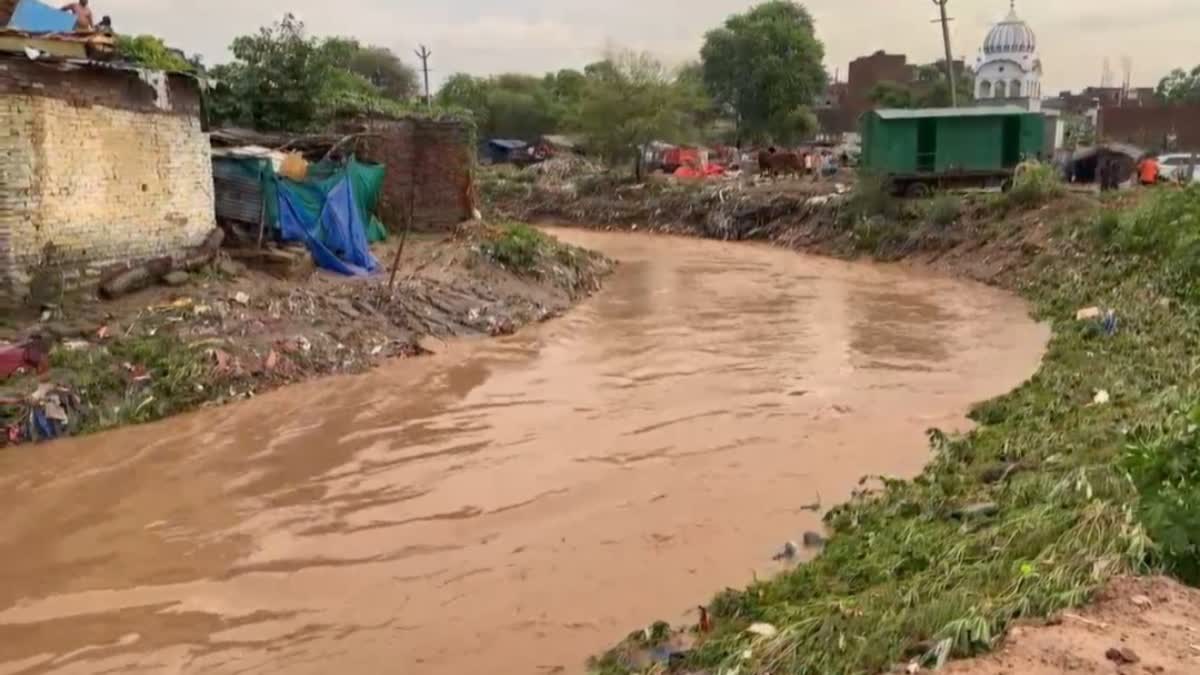 Two youths swept away in rain fed drain in Panchkula