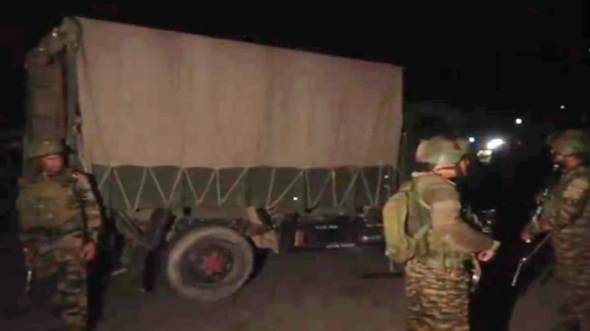 मणिपुर में असम राइफल्स के वाहन पर घात लगाकर हमला, 2 जवान शहीद, 5 घायल