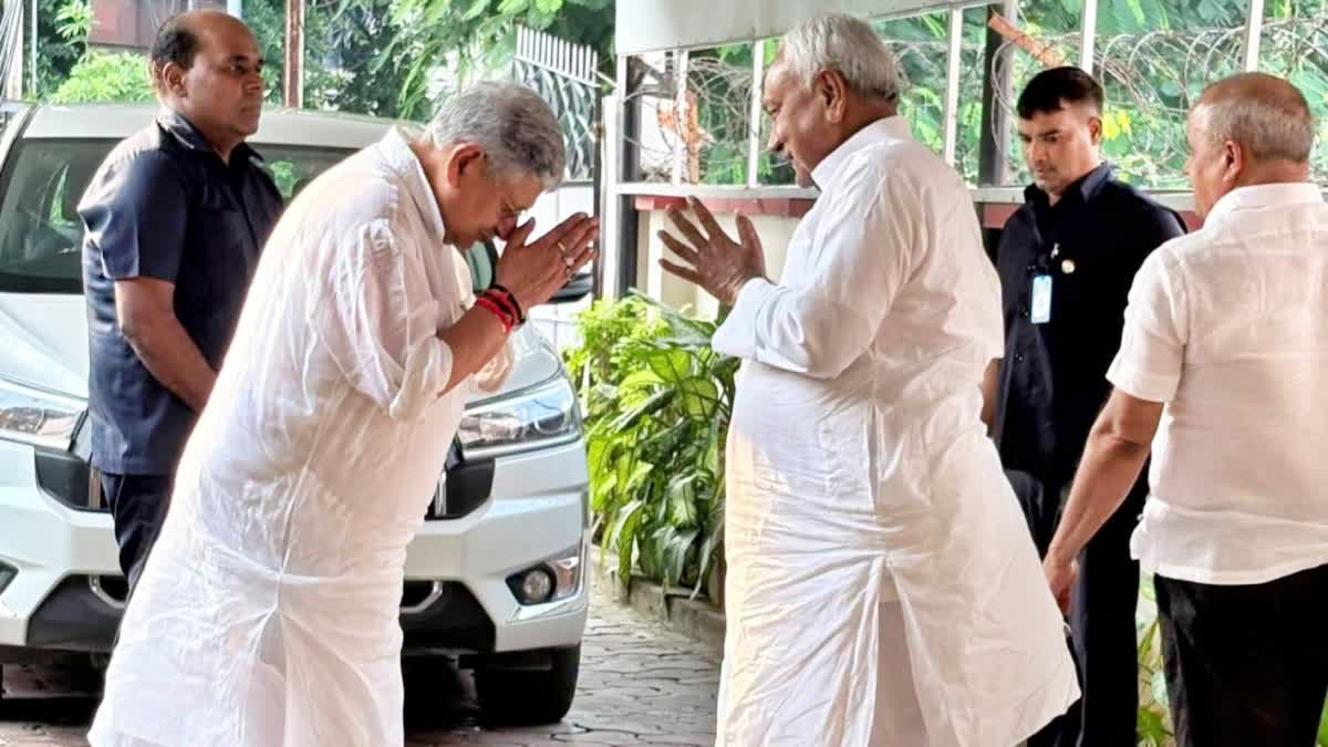 Neeraj Kumar Anant Singh Controversy