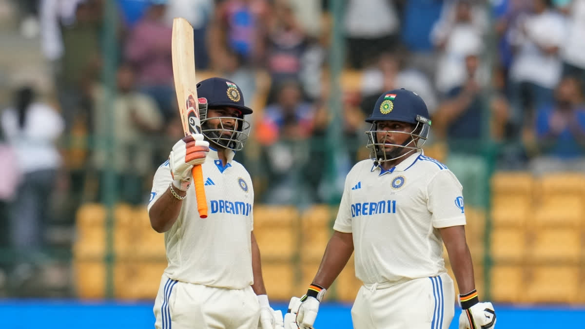 IND vs NZ 1st Test: Rishabh Pant Misses Out On Hundred By 1 Run, Becomes 2nd Indian Wicketkeeper To Get Out On 99 Rishabh Pant broke another MS Dhoni's record to become the Indian wicket-keeper with the most Test hundreds during the first Test against New Zealand.