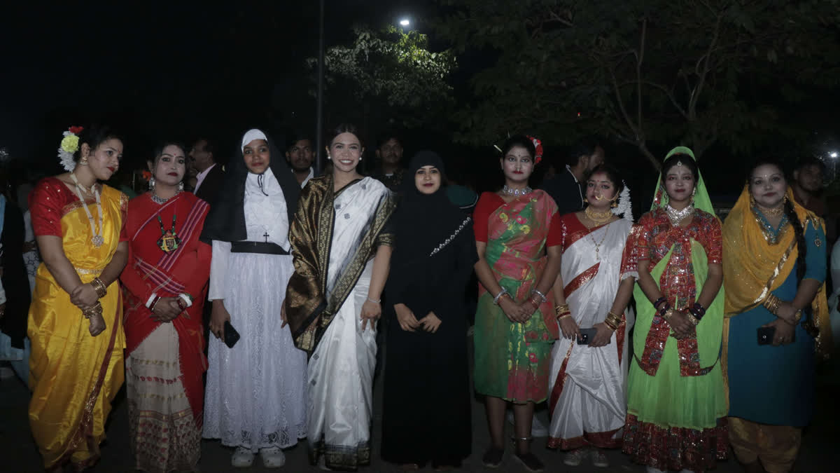 Nitish Hijab Row: Women In Kolkata Hold Massive Torch Rally, Maharashtra Scholars Demand Action Nitish Hijab Row: Women In Kolkata Hold Massive Torch Rally, Question Centre's Silence