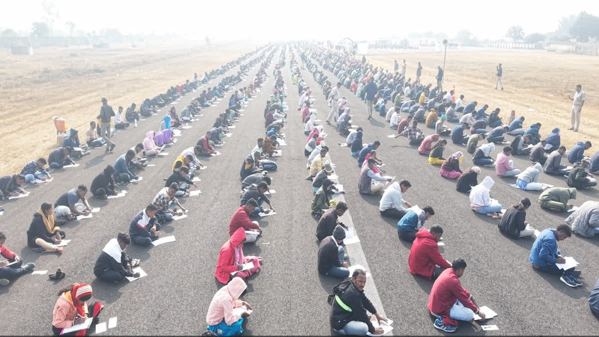 Home Guard Recruitment Test In Odisha Sparks Debate Over Unemployment In Country Huge turnout of job aspirants for the Home Guard recruitment examination in Odisha’s Sambalpur district has sparked a political debate with the Congress terming it as evidence of rising unemployment in the country.