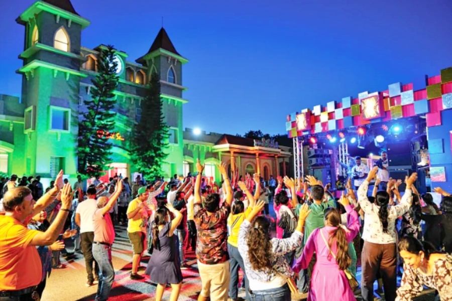 'Ramoji Winter Fest' Kicks Off At Film City, Draws Large Crowds On Opening Day