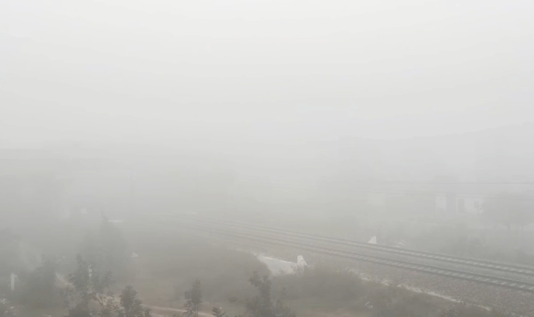 करनाल में धुंध की सफेद चादर