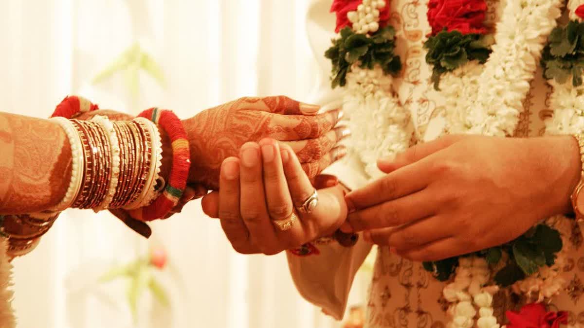 NARMADAPURAM DOWRY DEMAND BRIDE