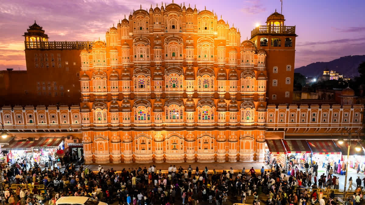 Sirmaur DC Summons Naib Tehsildar Over Mass Leave, Rajasthan Trip Row