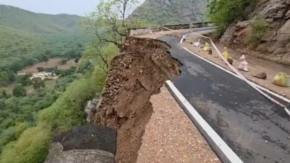 road to Balakilla in Alwar