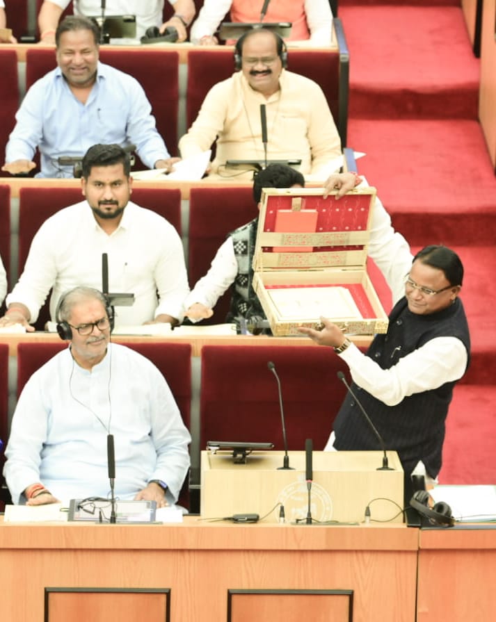 ମୋହନ ଖୋଲିଲେ ପେଡି; ବଜେଟରେ ନୂଆ ପଦକ୍ଷେପ, ଫୋକ୍ସରେ ପଞ୍ଚାୟତ ନିର୍ବାଚନ