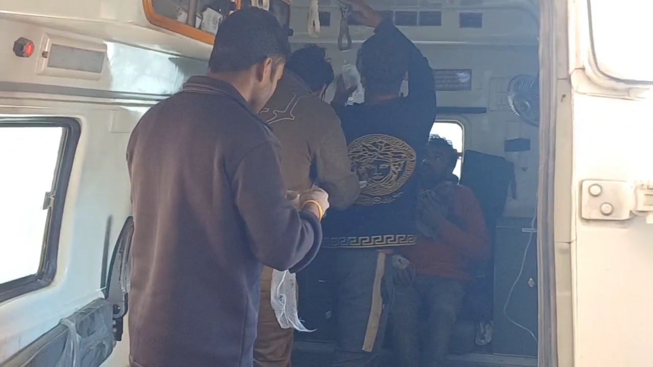 Salt pickup accident