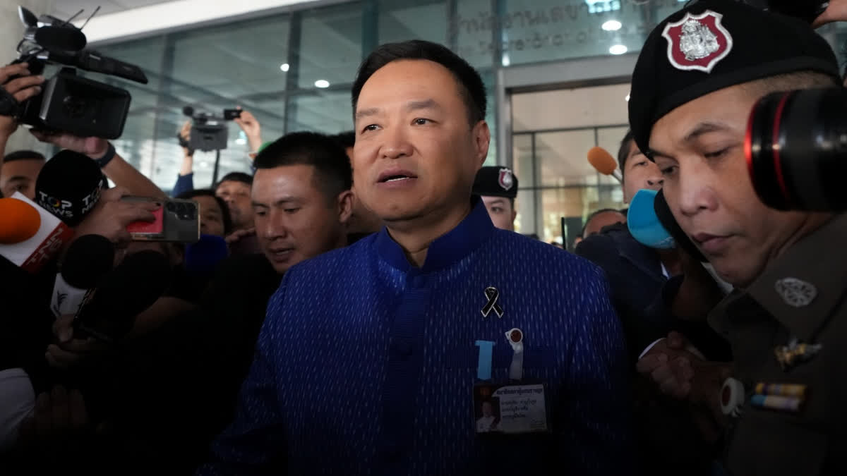 MODI CONGRATULATES THAI PM