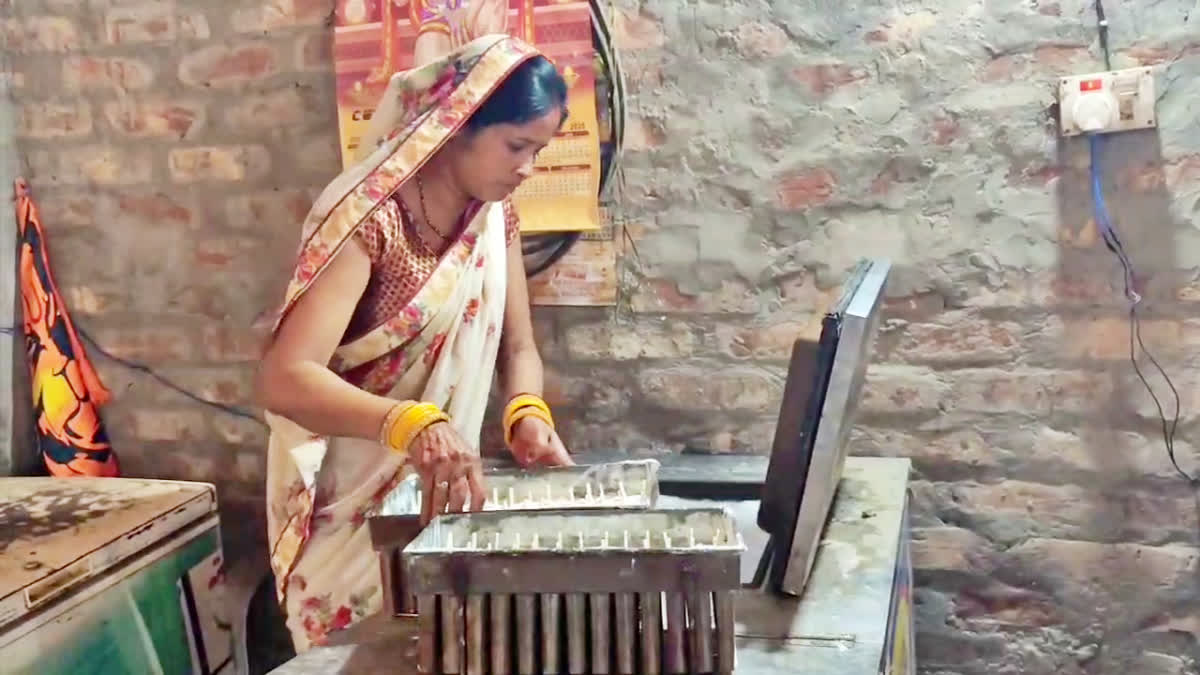 From Lockdown Poverty To Rs 30 Lakh Turnover: 'Lakhpati Didi' Geeta Devi Sets Example With Ice-Cream Enterprise In Bihar LAKHPATI DIDI GEETA DEVI ICE CREAM BUSINESS JOINS JEEVIKA SELF HELP GROUP LAUNCHES SAGAR ICE CREAM