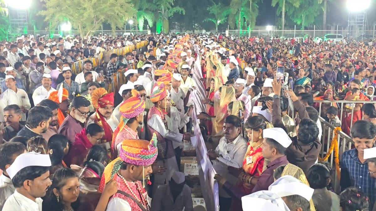 Shirdi Couple Performs 'Kanyadaan' Of 2,500 Girls Through Mass Marriages In Last 25 Years