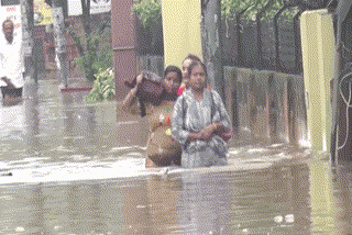 આસામની રાજધાની ગુવાહાટી જળબંબાકાર