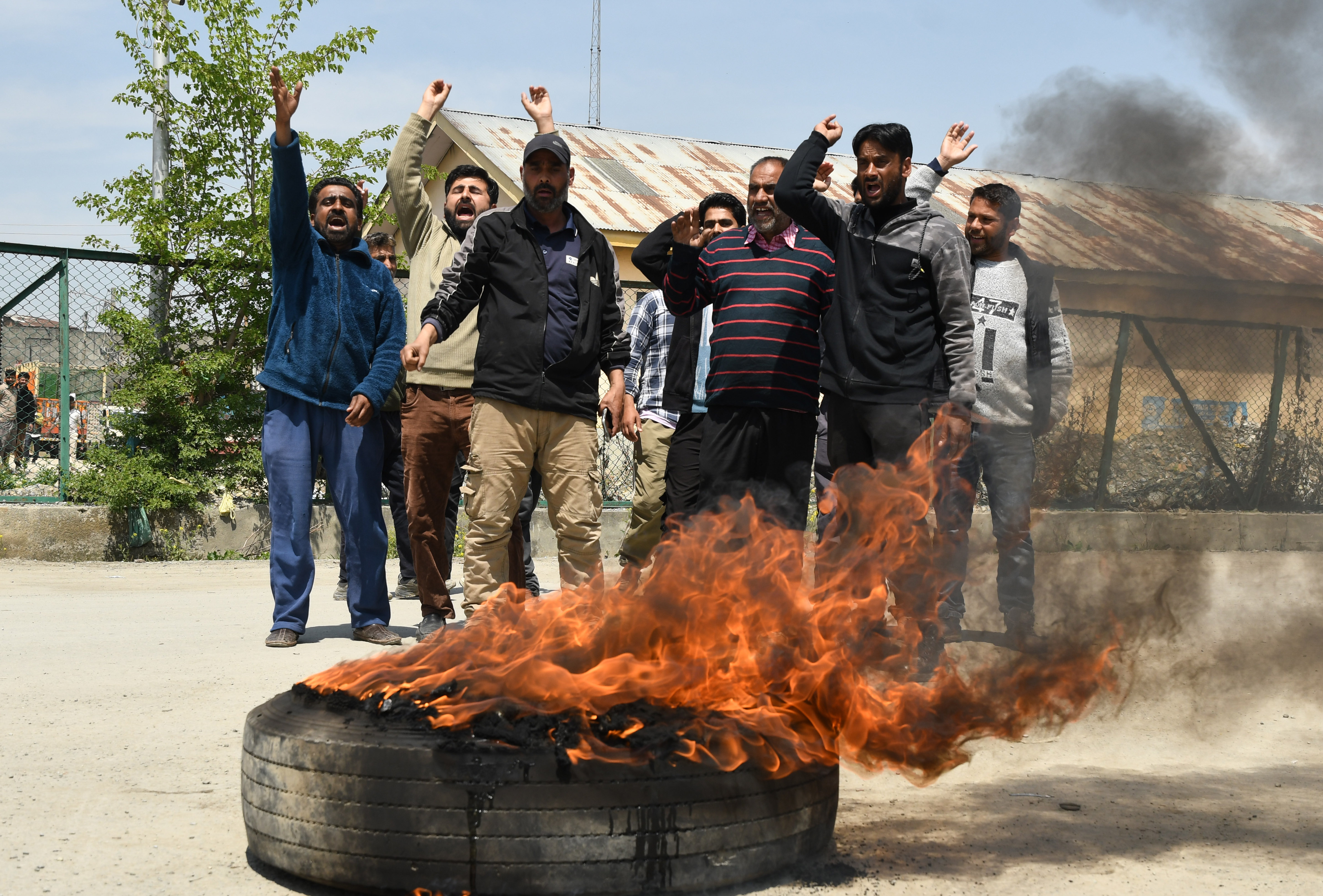 The Long Walk Home As Kashmir’s Wheels Grind To A Halt