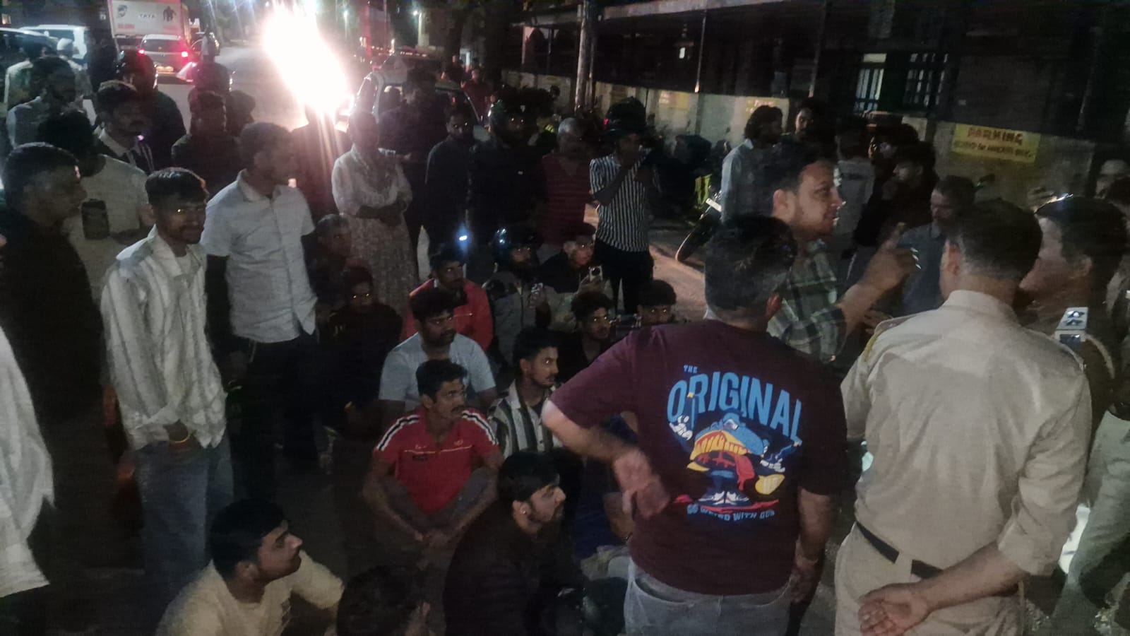 Uproar in Sundernagar Delivery Boy Beating