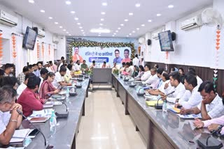 REVOLUTIONS IN REGISTRY