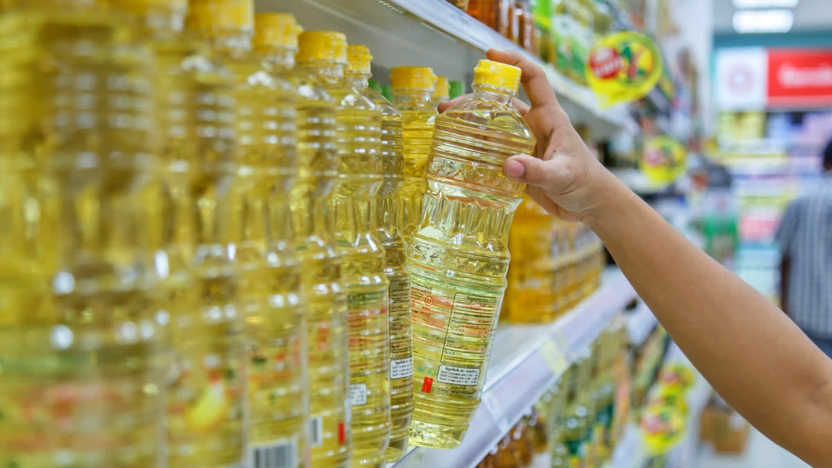 Cold-pressed oils in the supermarket
