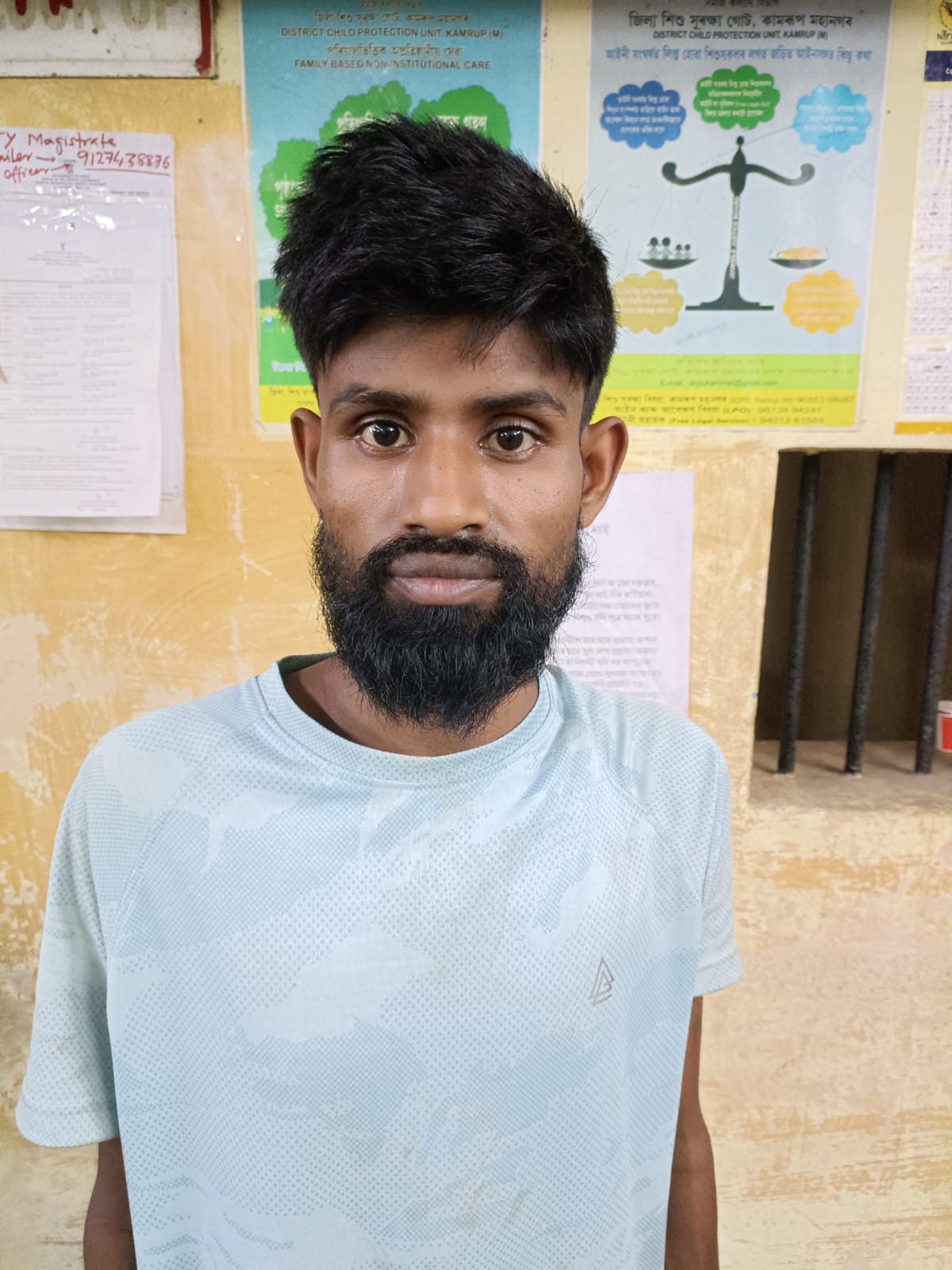 robber-looted-60-thousands-rupees-and-huge-amount-of-gold-in-noonmati-guwahati